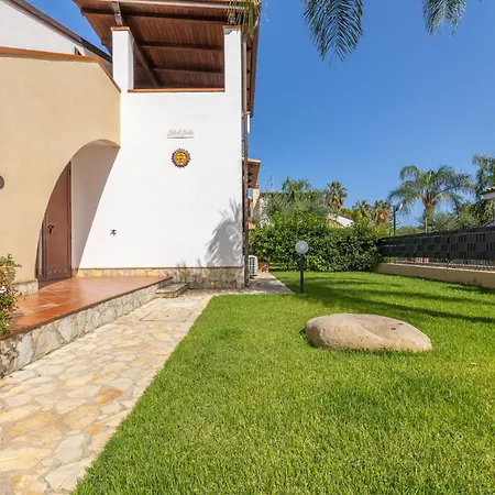 Sole Mare Deluxe Hébergement de vacances Campofelice Di Roccella